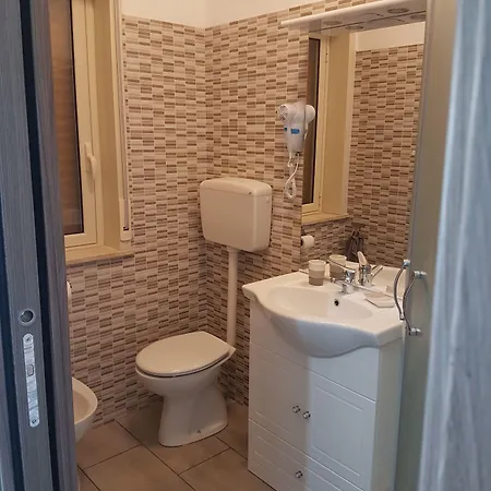 Rometta Frühstückspension 4*