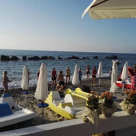 Bed and Breakfast Rometta 4*