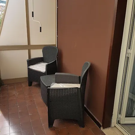 Rometta לינה וארוחת בוקר 4*
