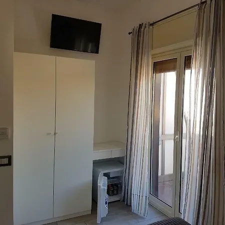 Rometta Bed and Breakfast Rometta Marea